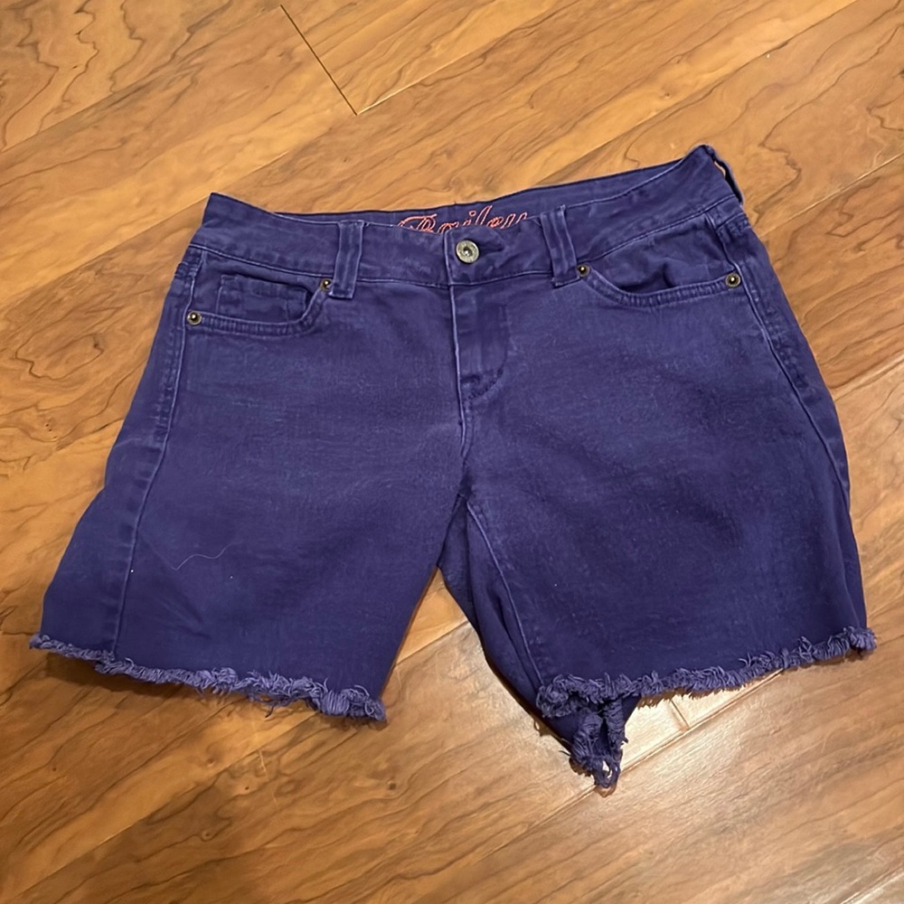 Indigo jean shorts from Delia’s